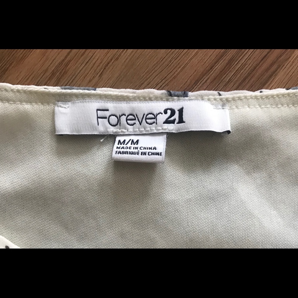 DONATED! Darling Forever 21 Bird Shirt 🐦 - Picture 5 of 8